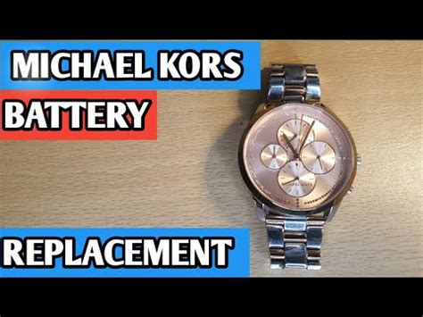 Michael Kors battery replacement tool